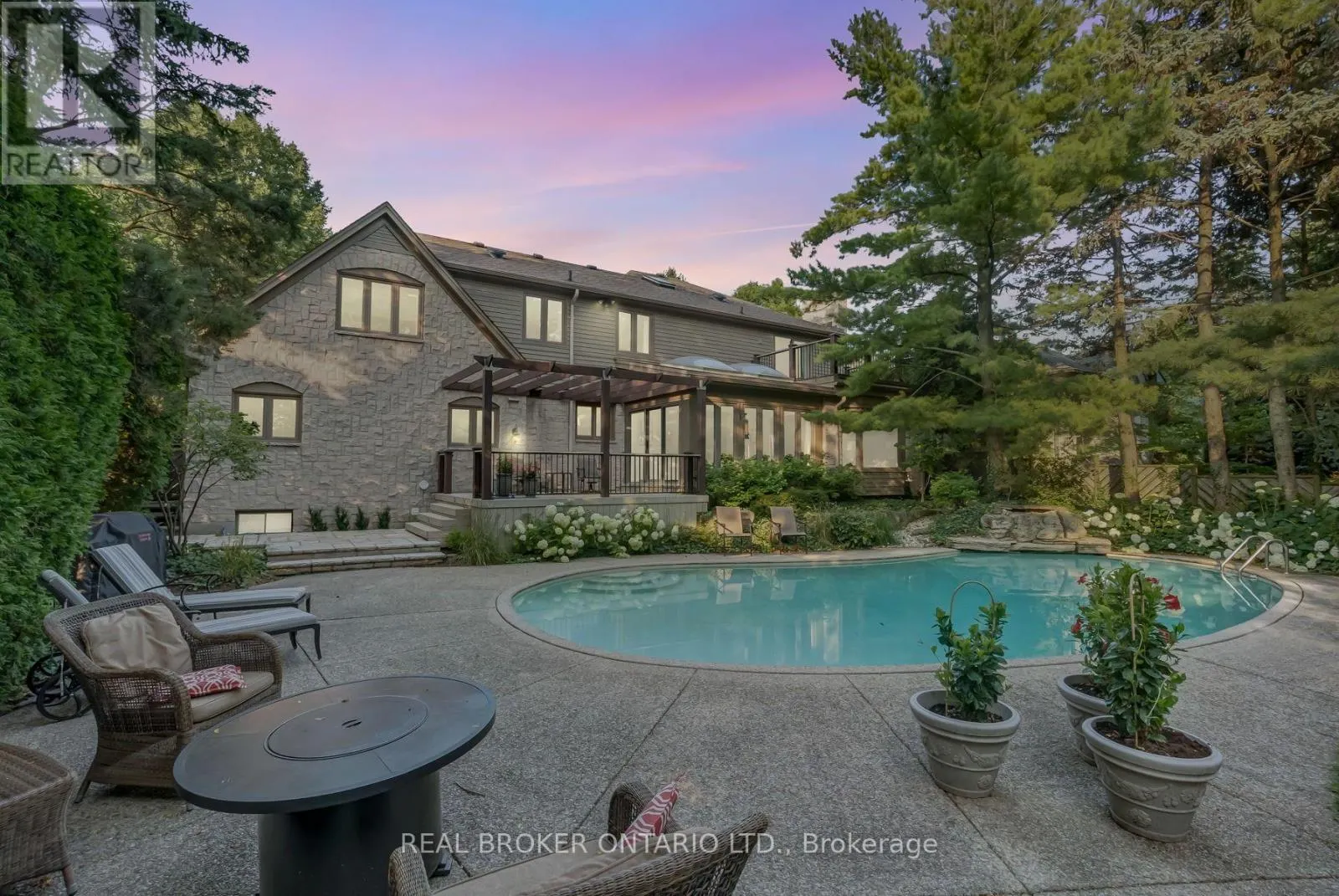 9 FLANDERS DRIVE