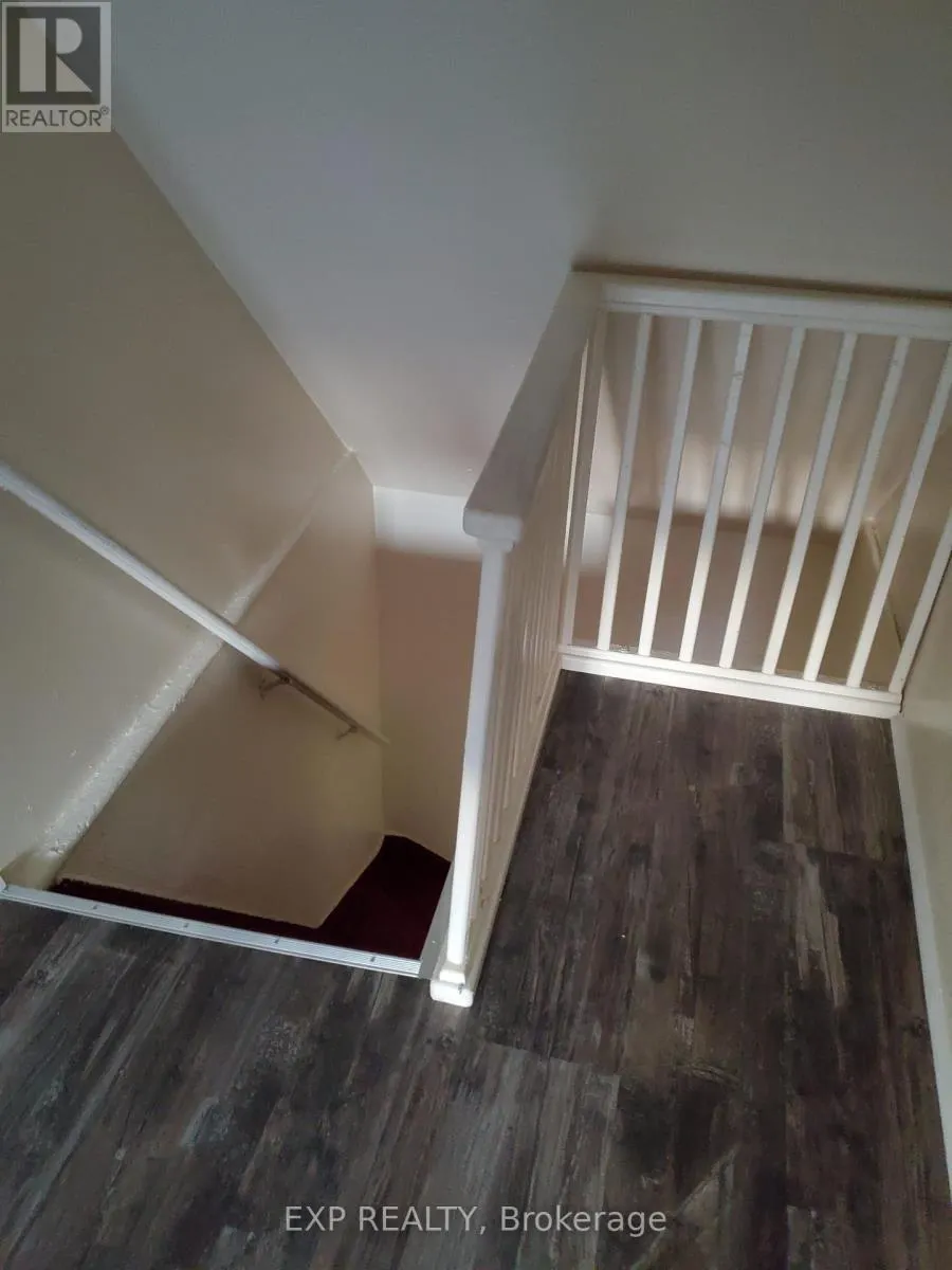 360 GILMOUR STREET
