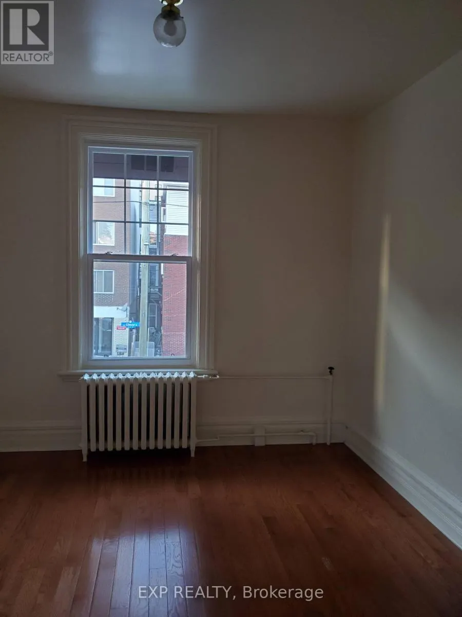 360 GILMOUR STREET