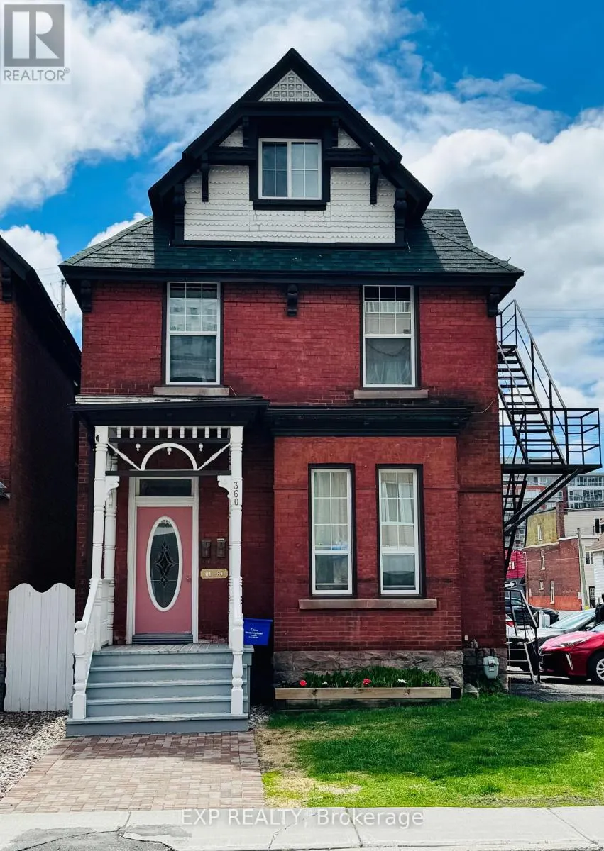 360 GILMOUR STREET