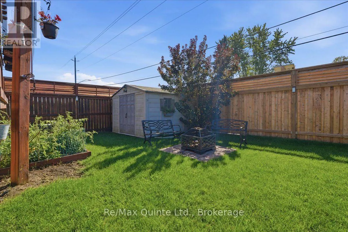 14 RIDGEVIEW LANE