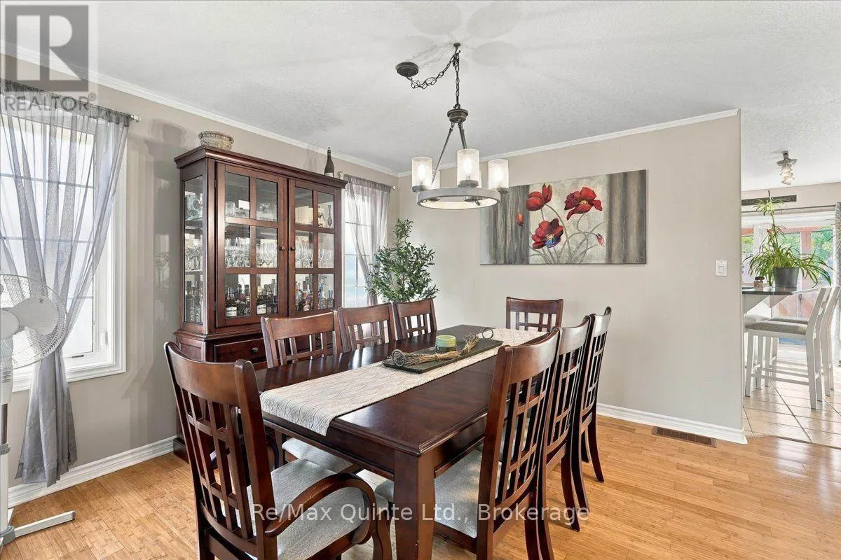 14 RIDGEVIEW LANE