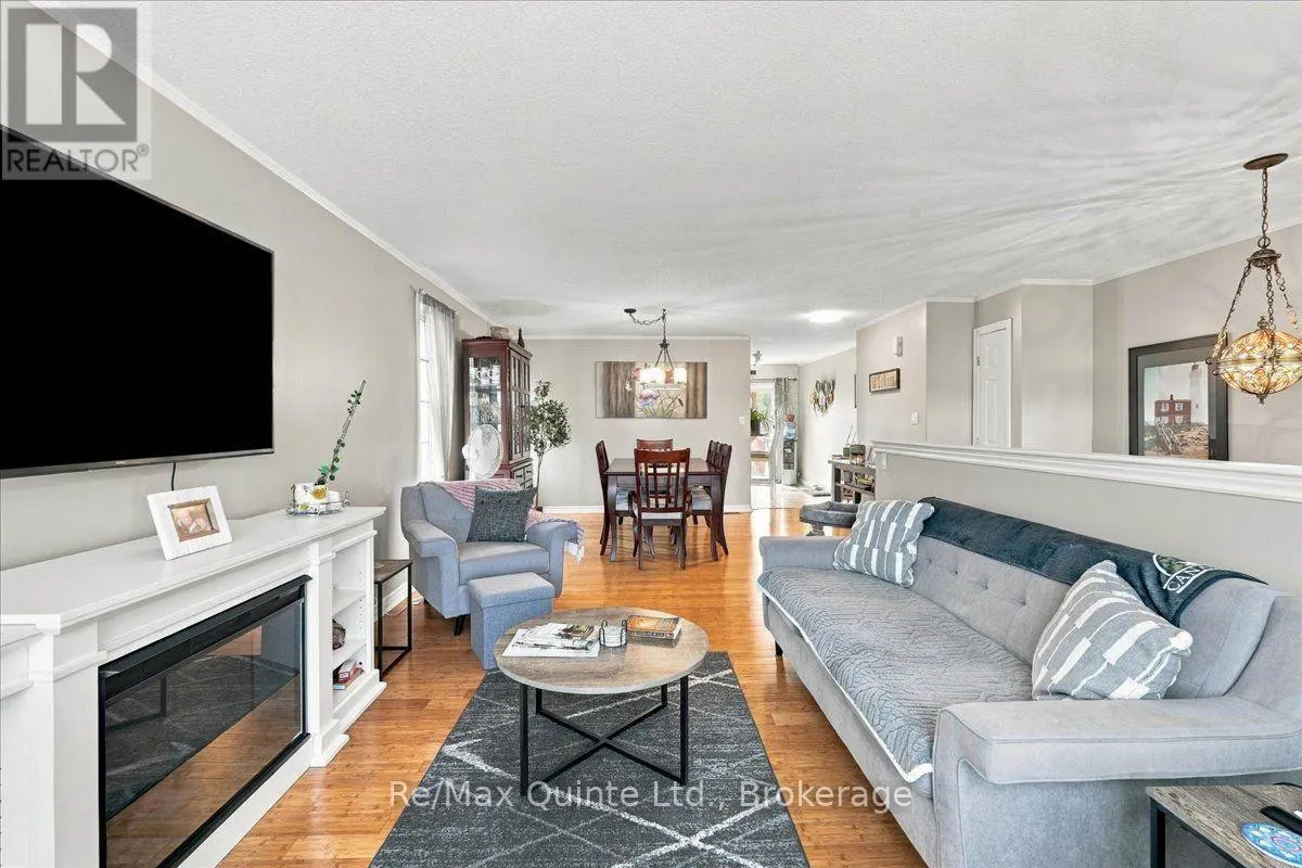 14 RIDGEVIEW LANE