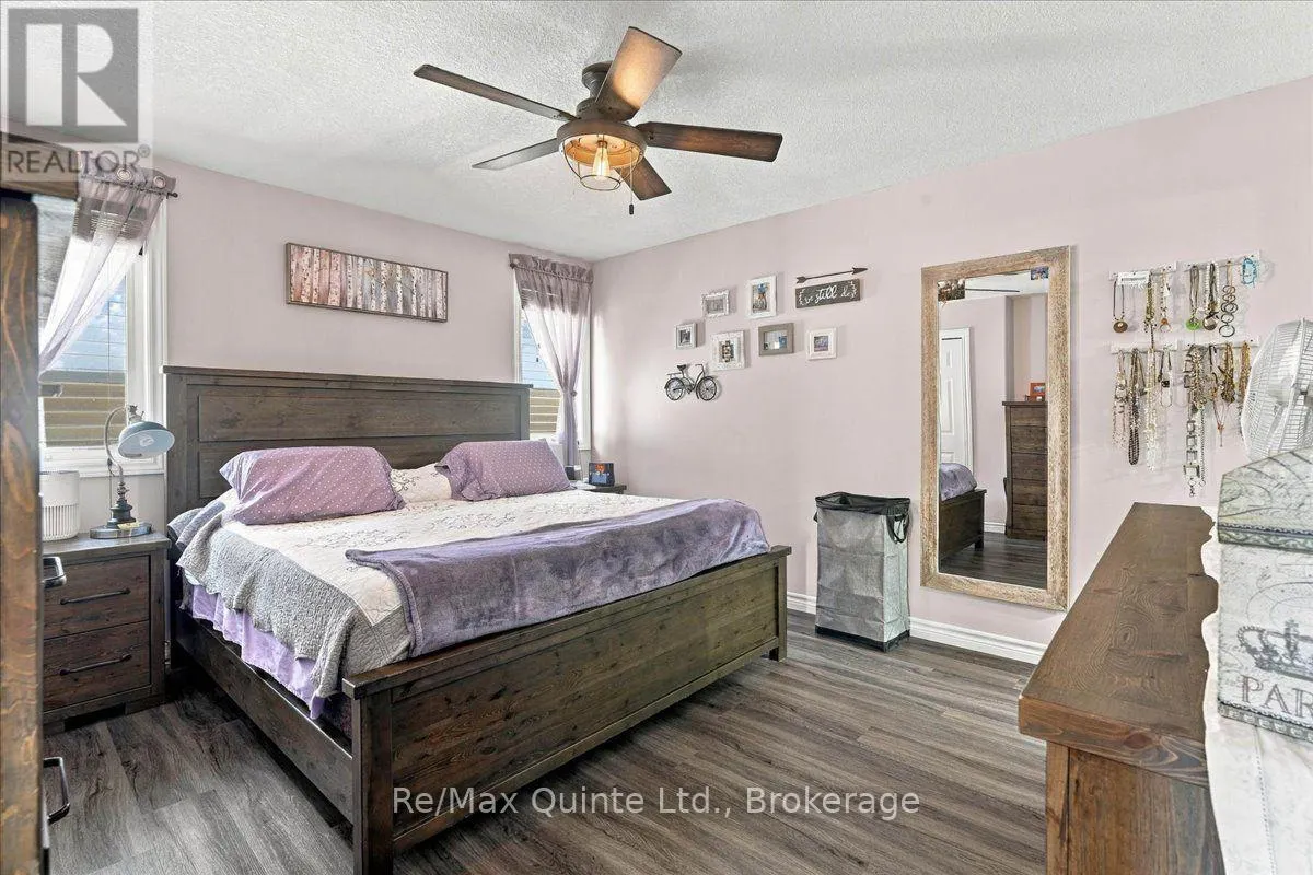 14 RIDGEVIEW LANE
