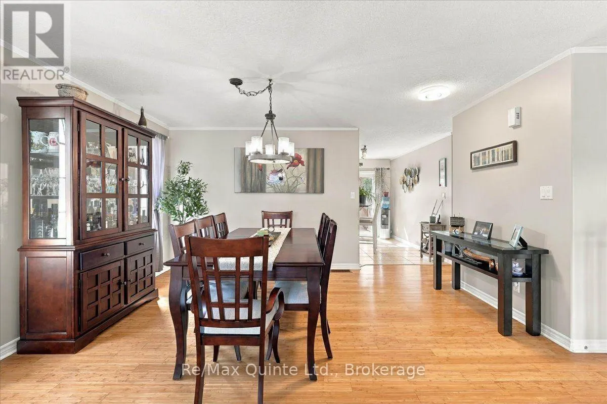 14 RIDGEVIEW LANE