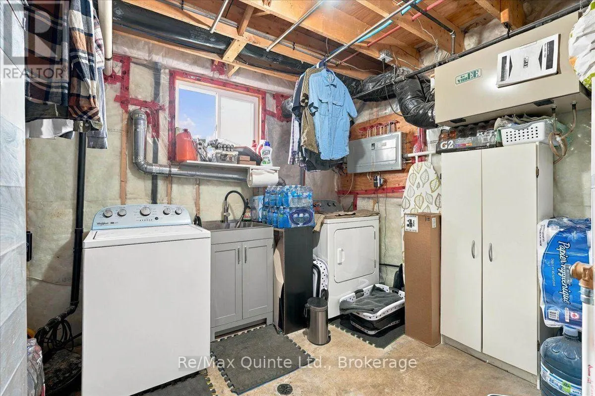 14 RIDGEVIEW LANE