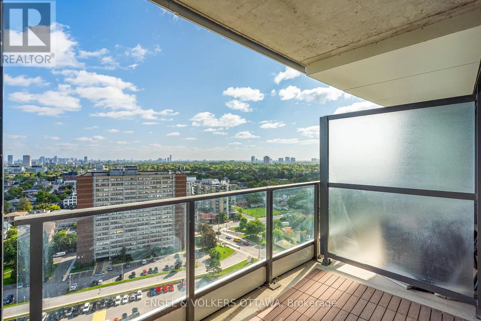 1905 - 485 RICHMOND ROAD