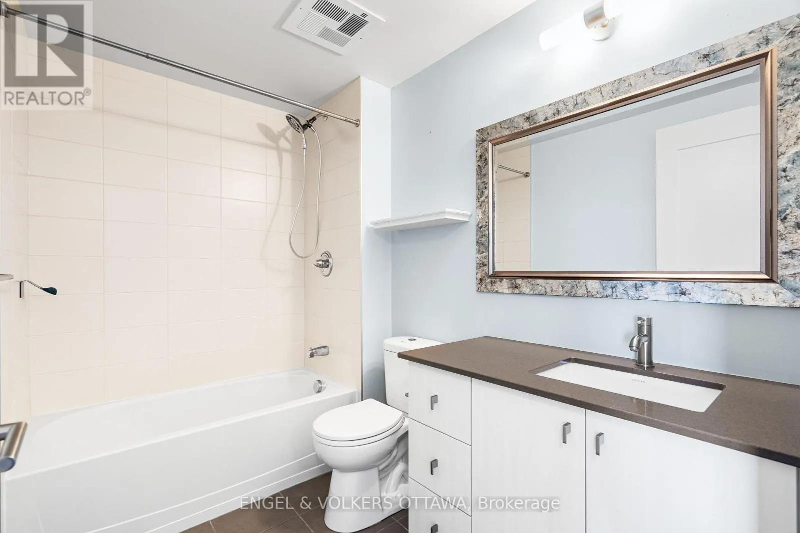 1905 - 485 RICHMOND ROAD
