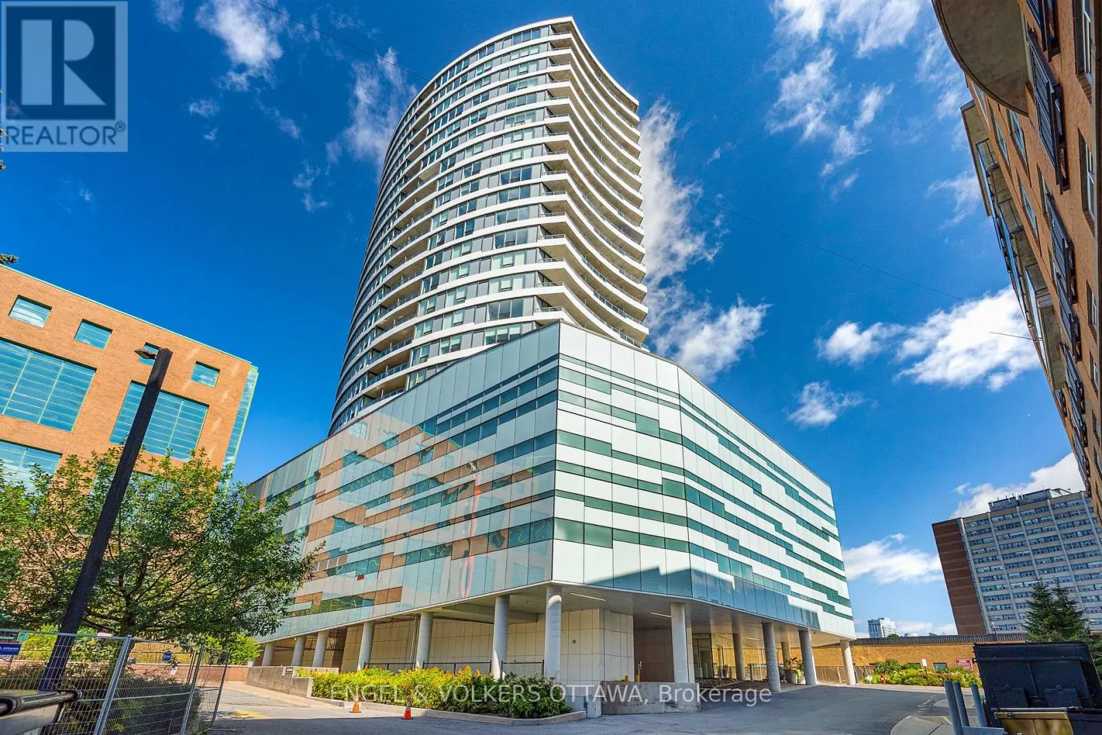 1905 - 485 RICHMOND ROAD