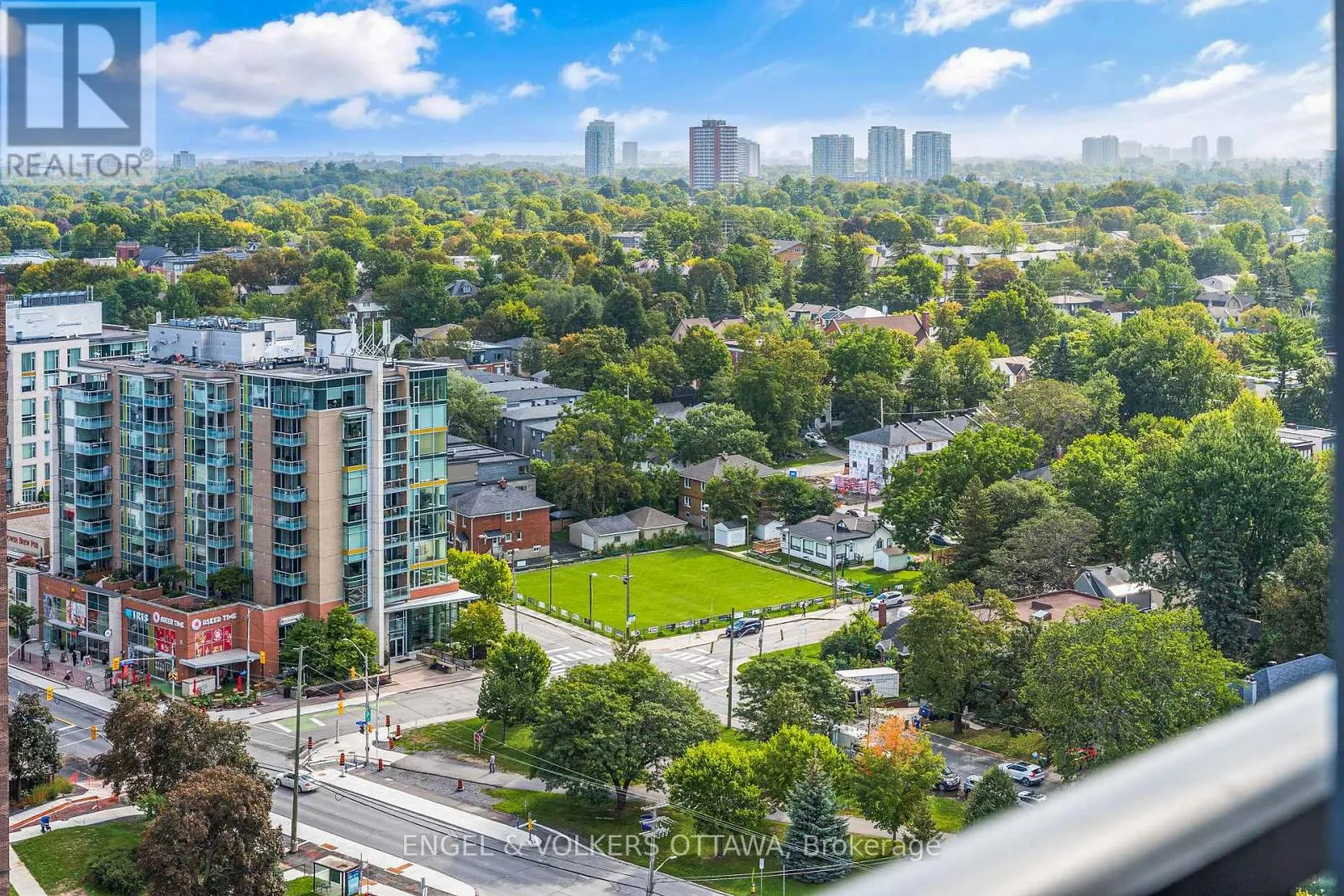 1905 - 485 RICHMOND ROAD