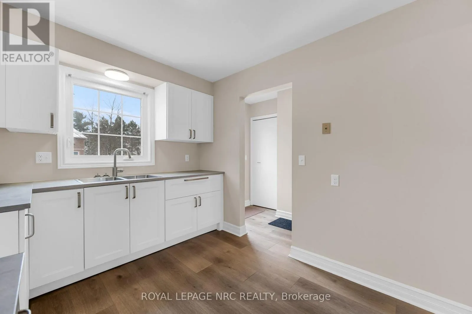 20 - 110 SILVAN DRIVE #20