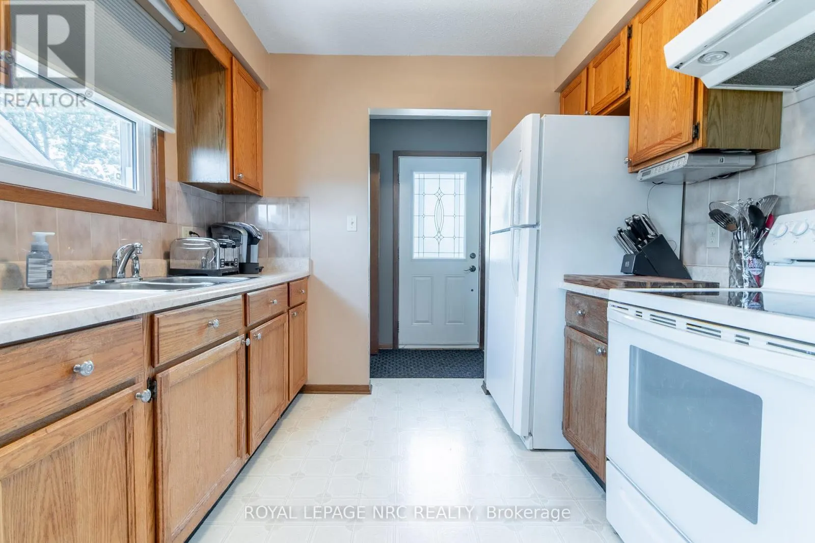 62 LILLIAN PLACE