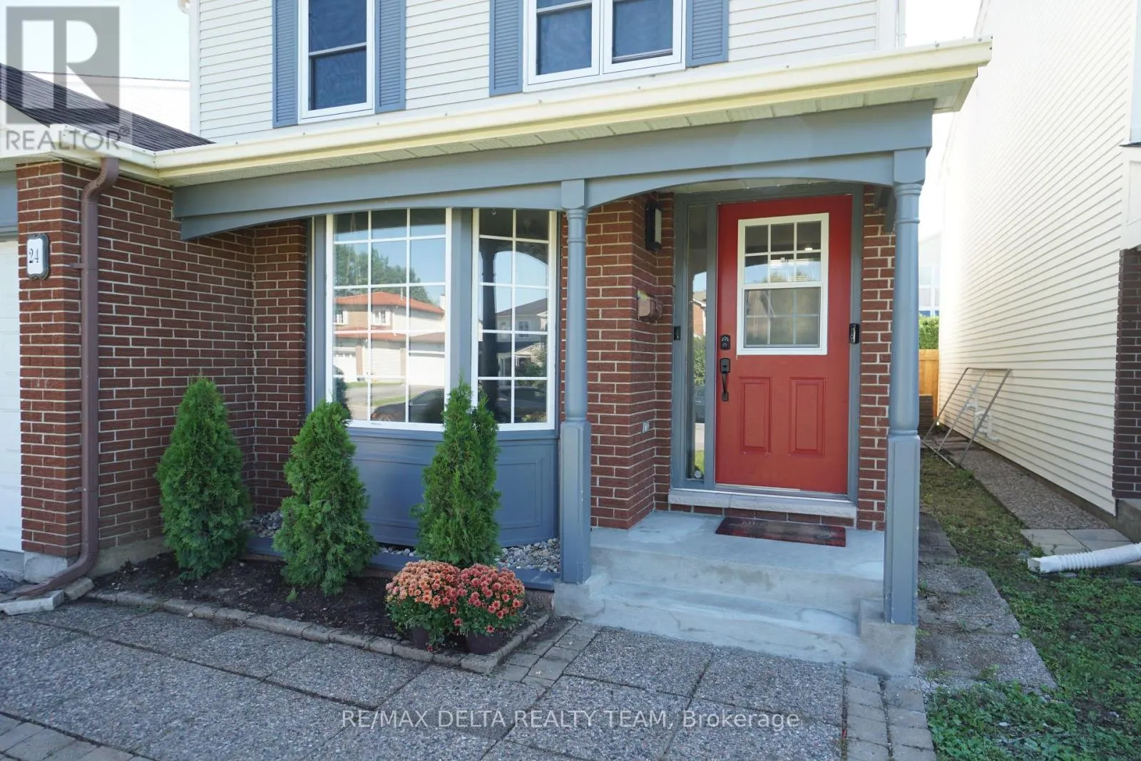 24 RAFTUS SQUARE