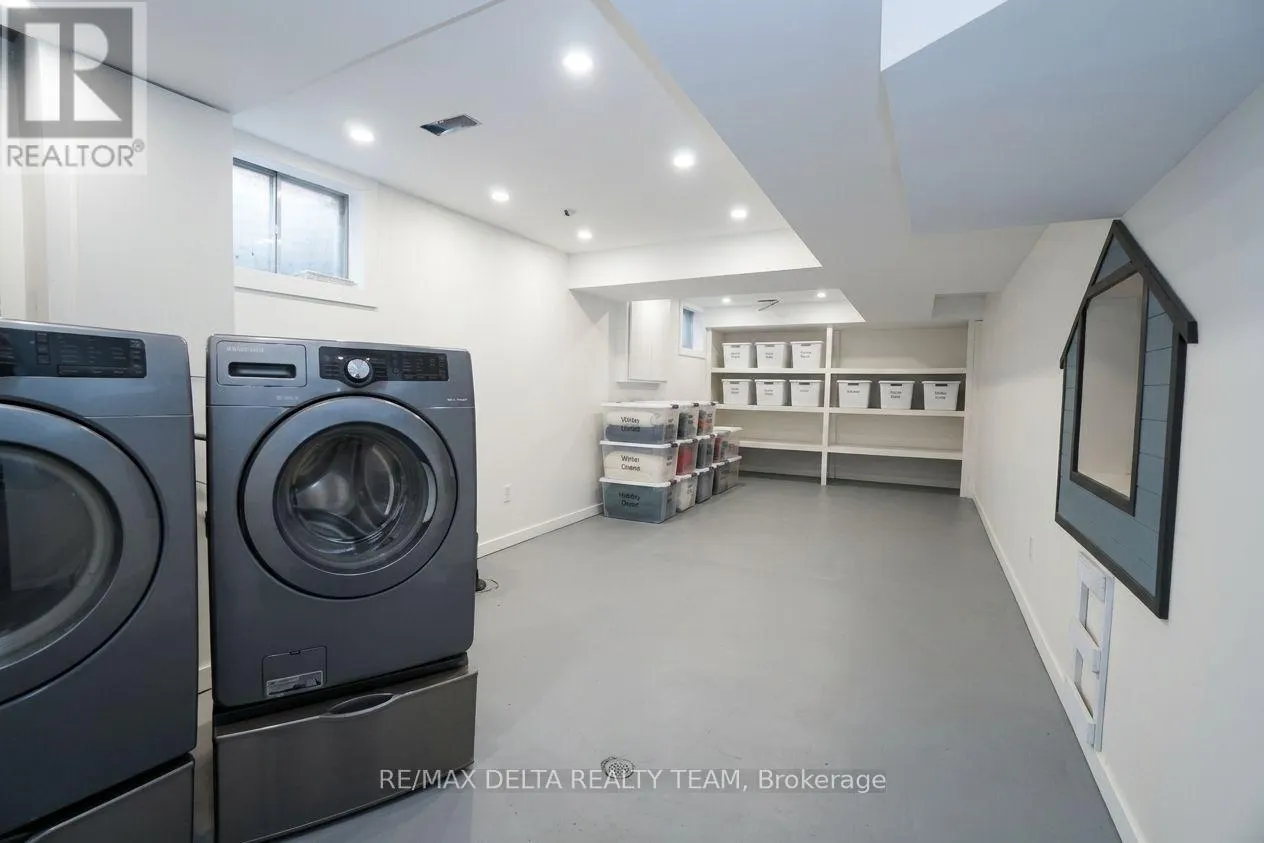 24 RAFTUS SQUARE