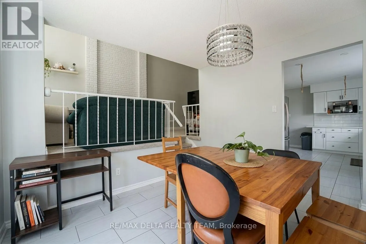24 RAFTUS SQUARE