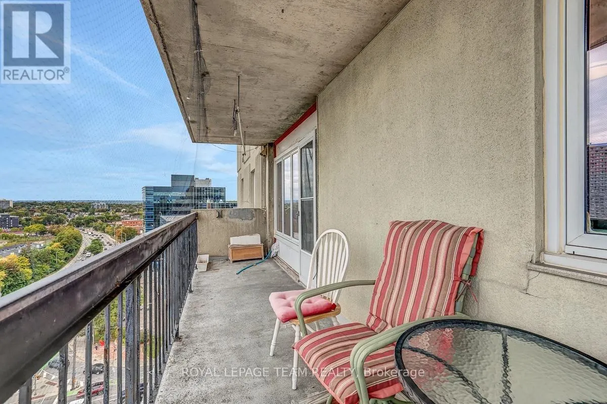1208 - 158A MCARTHUR AVENUE