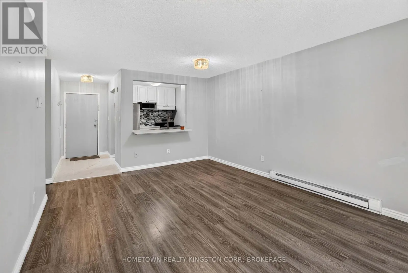 201 - 566 ARMSTRONG ROAD #201