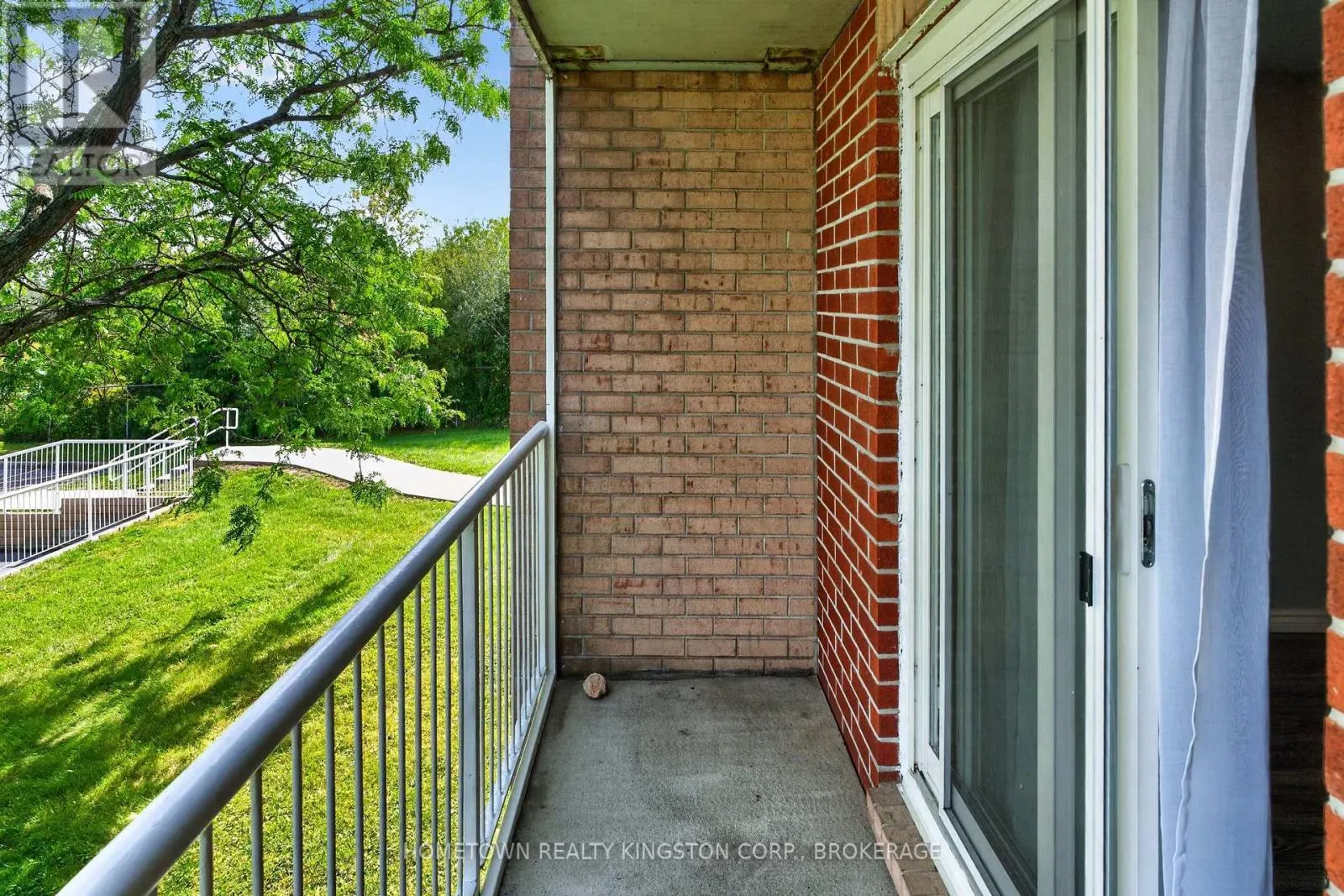 201 - 566 ARMSTRONG ROAD #201