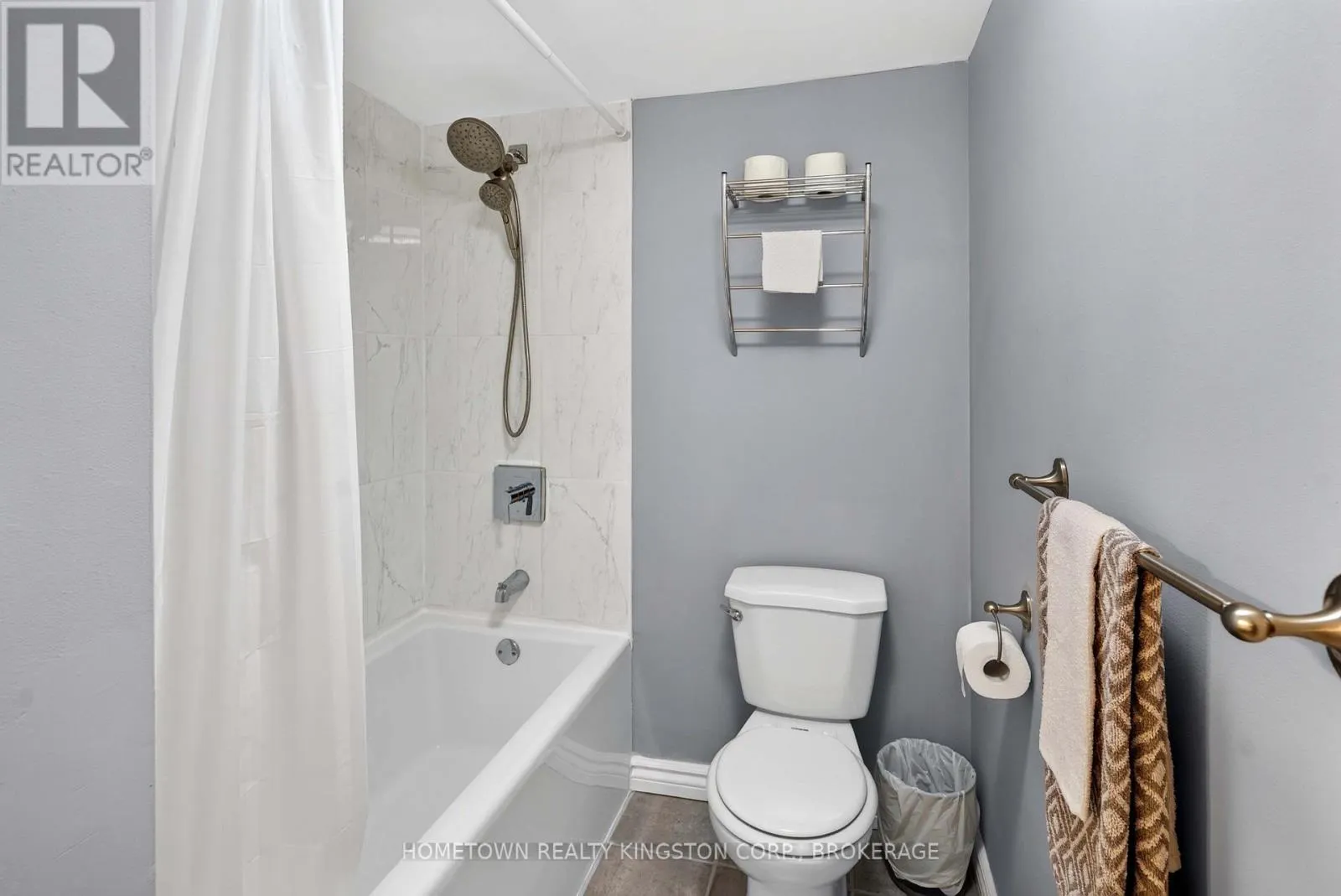 201 - 566 ARMSTRONG ROAD #201