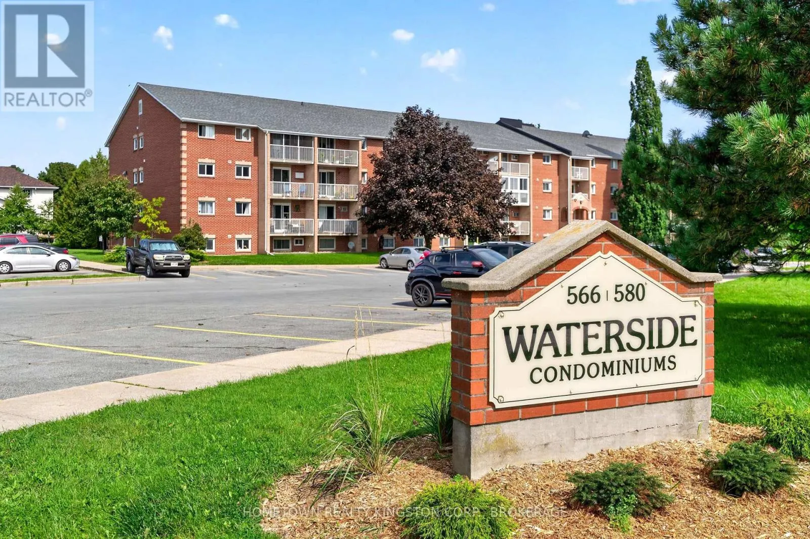 201 - 566 ARMSTRONG ROAD #201