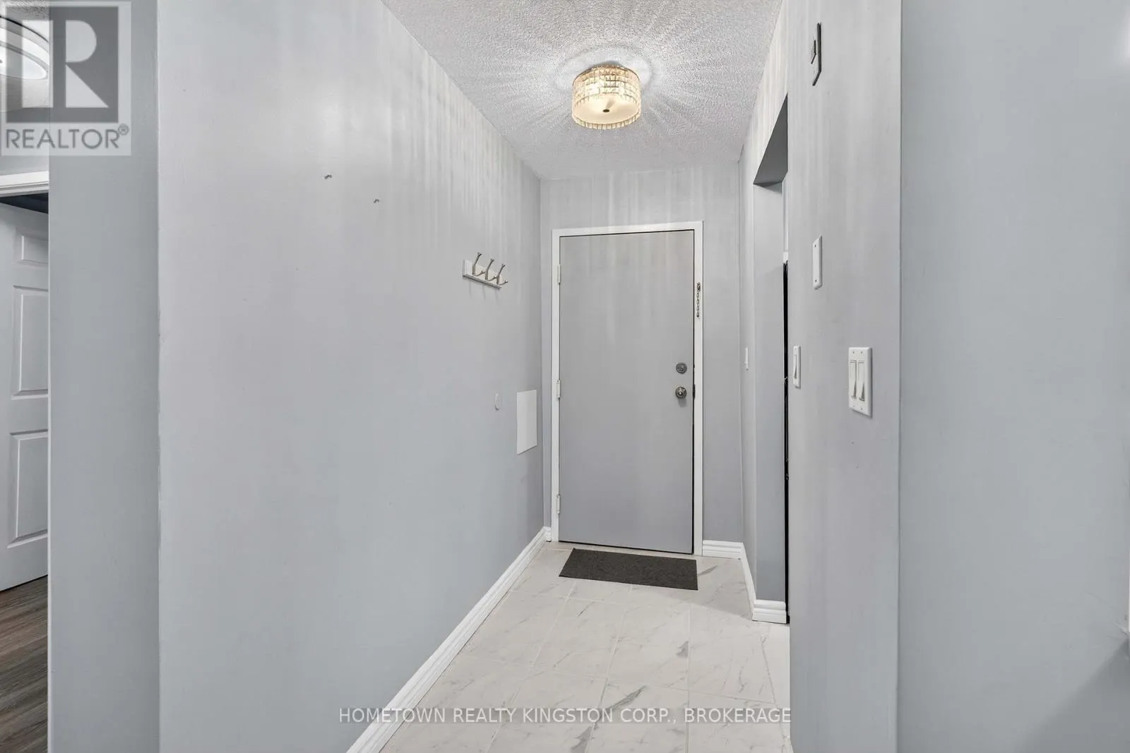 201 - 566 ARMSTRONG ROAD #201