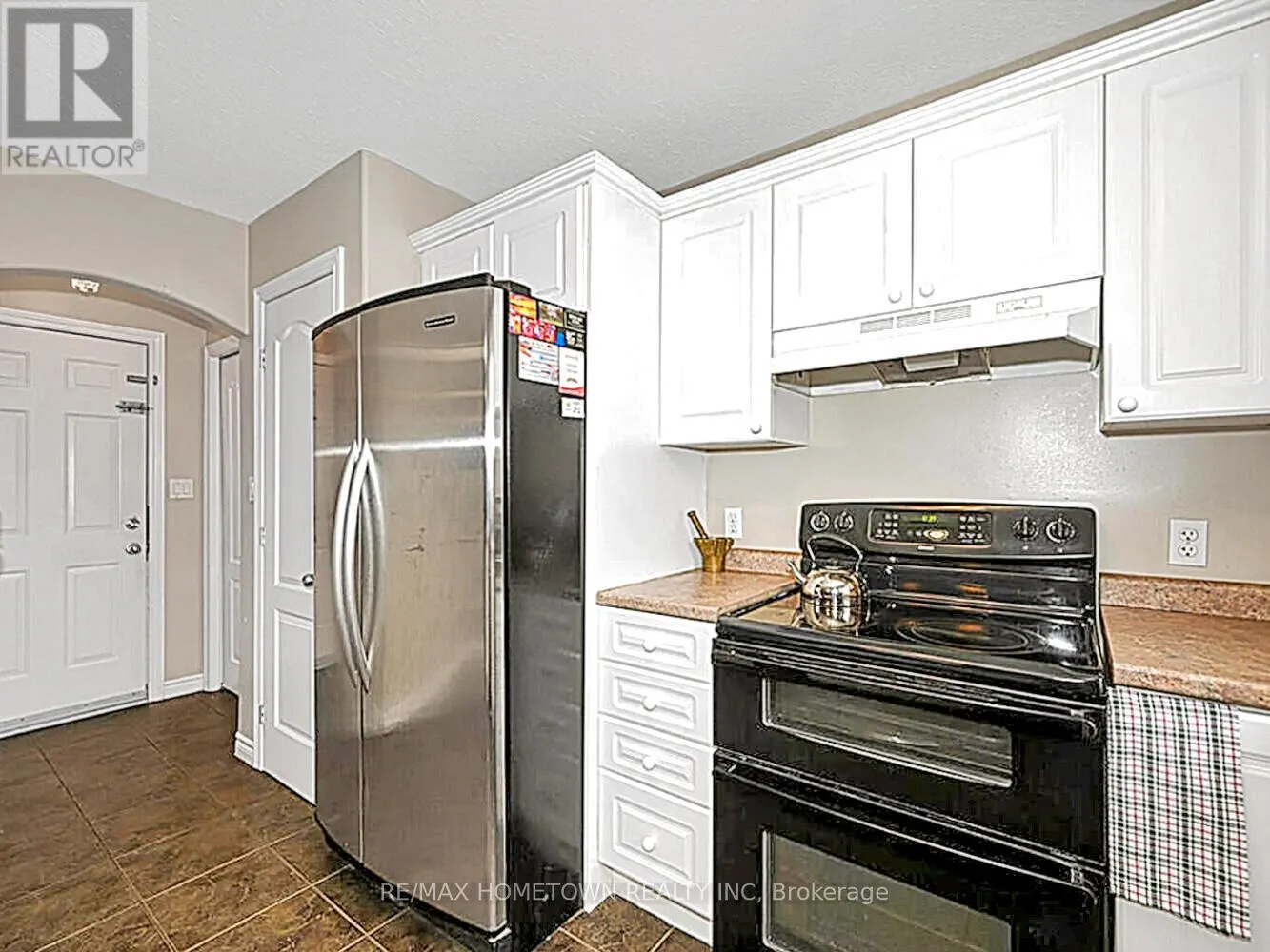 16 REGENCY PLACE