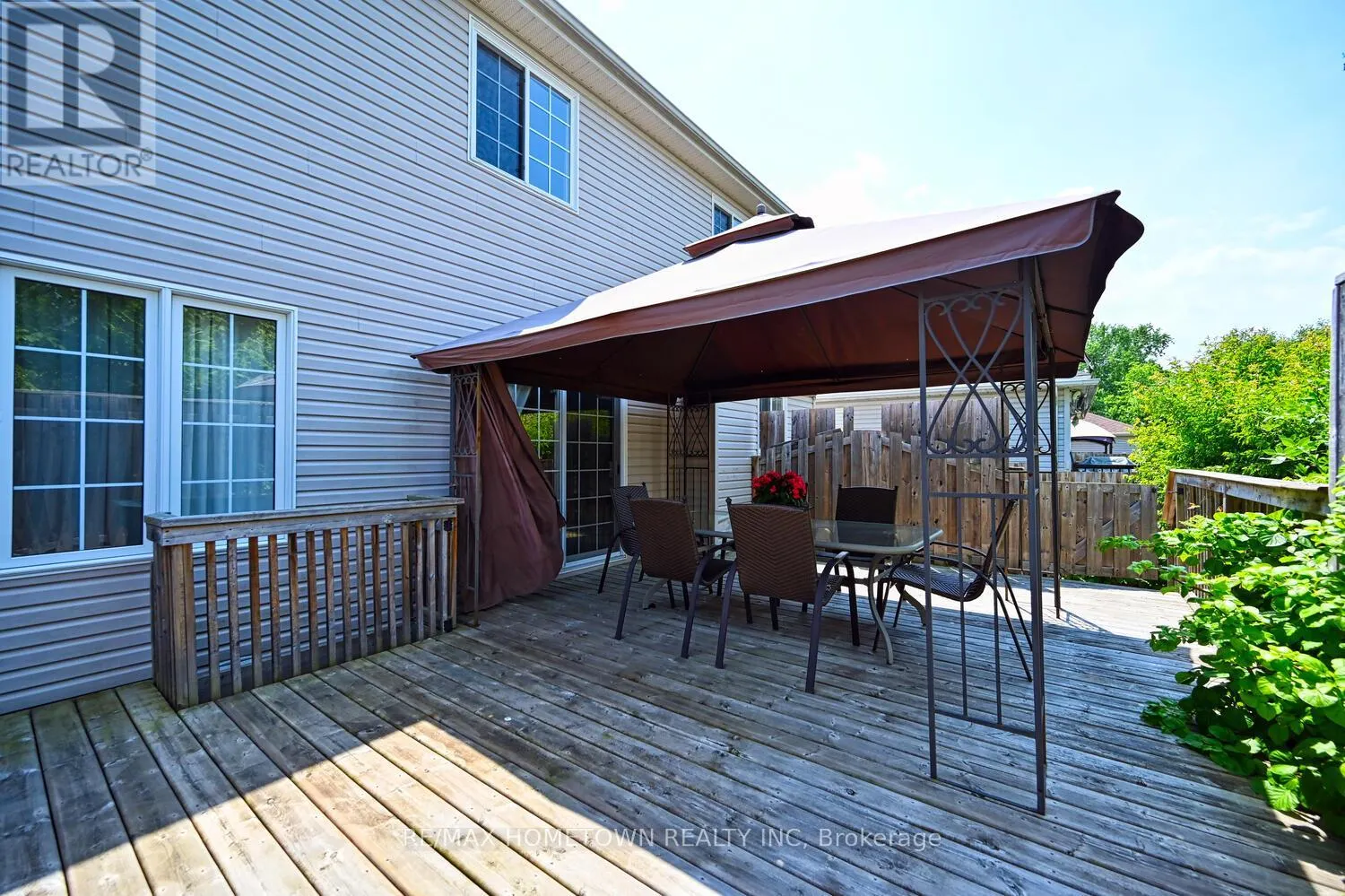 16 REGENCY PLACE