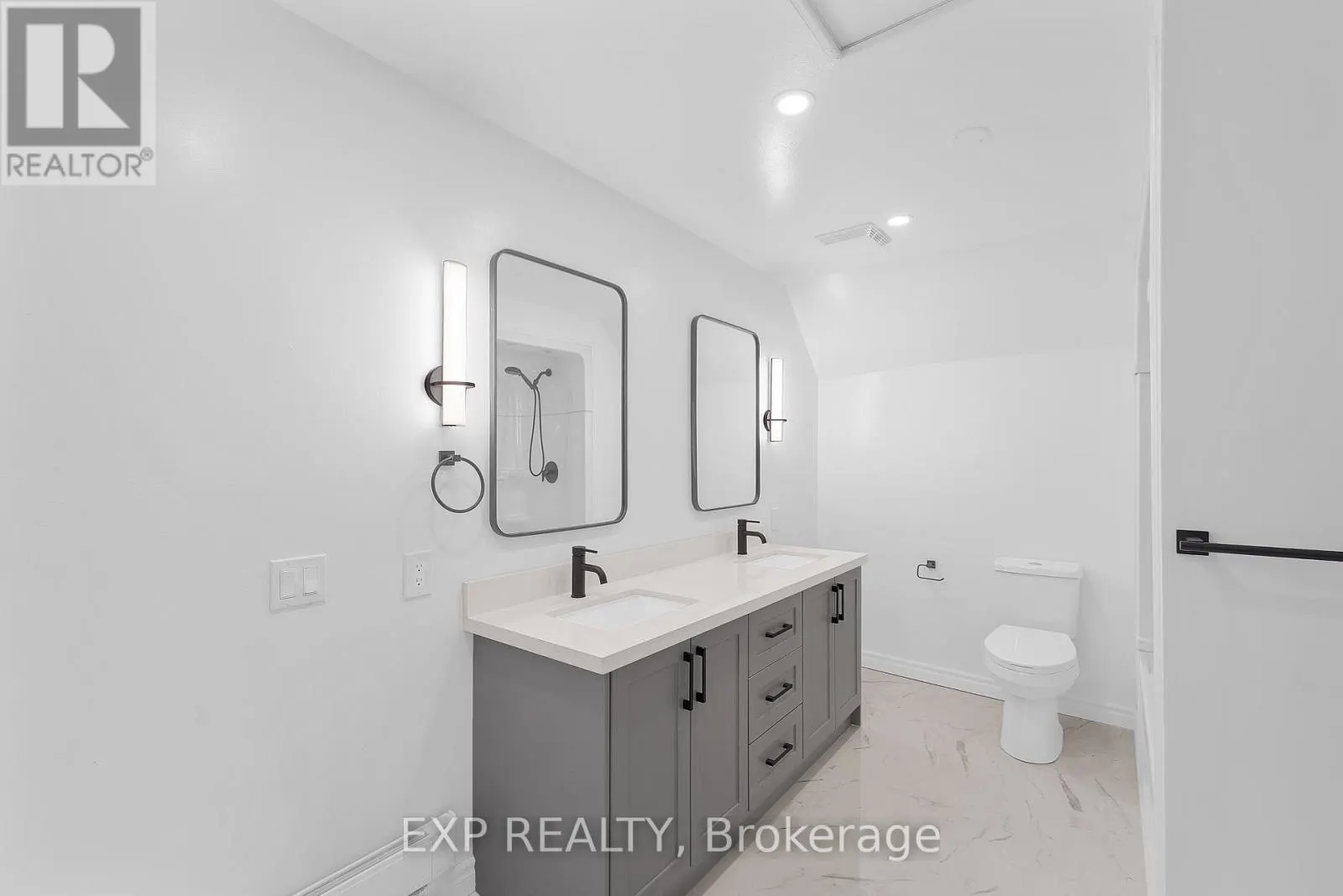 UNIT 2 - 165 MAIN STREET #Unit 2