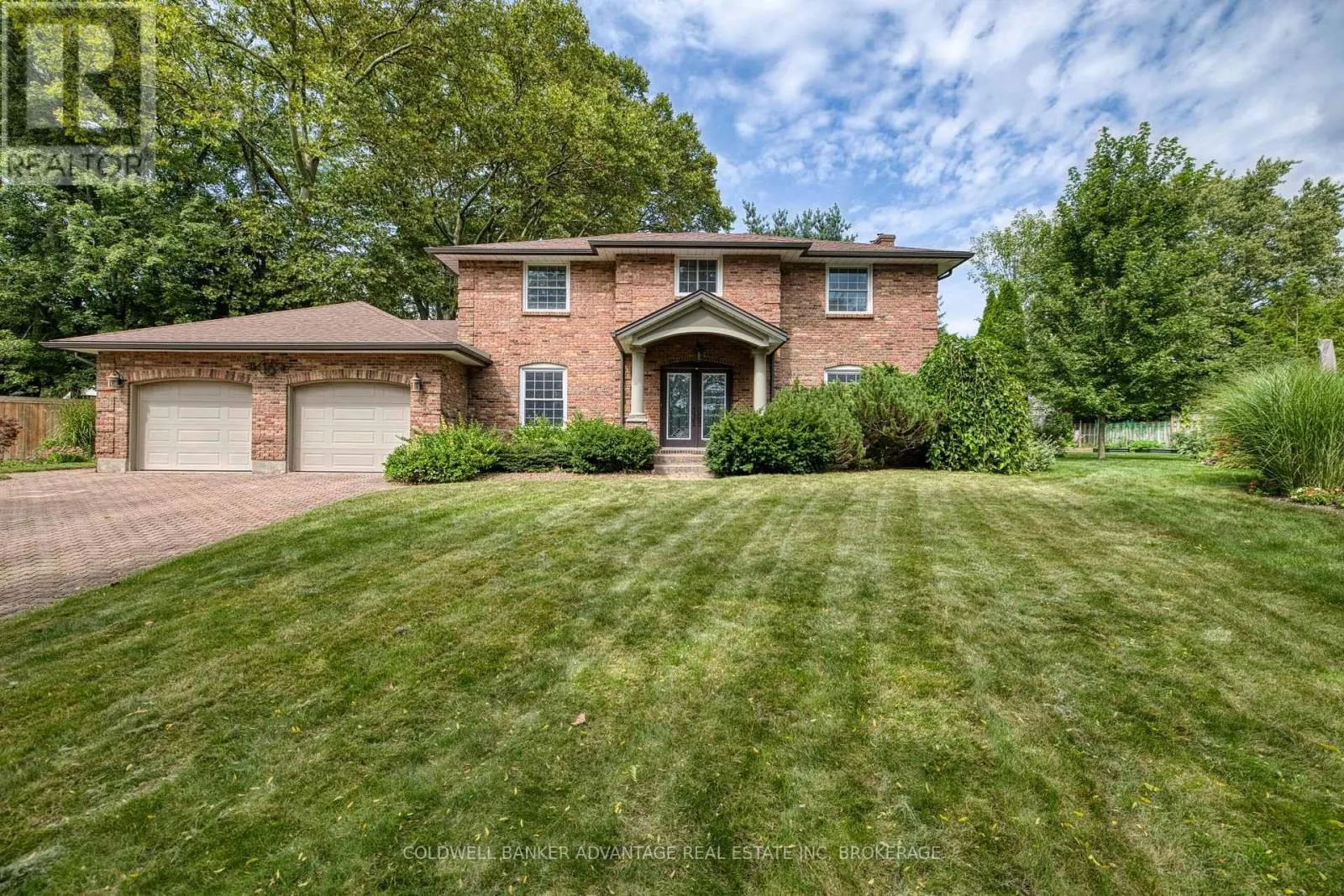 16 WILLOWDALE COURT