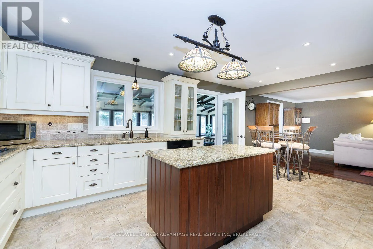 16 WILLOWDALE COURT