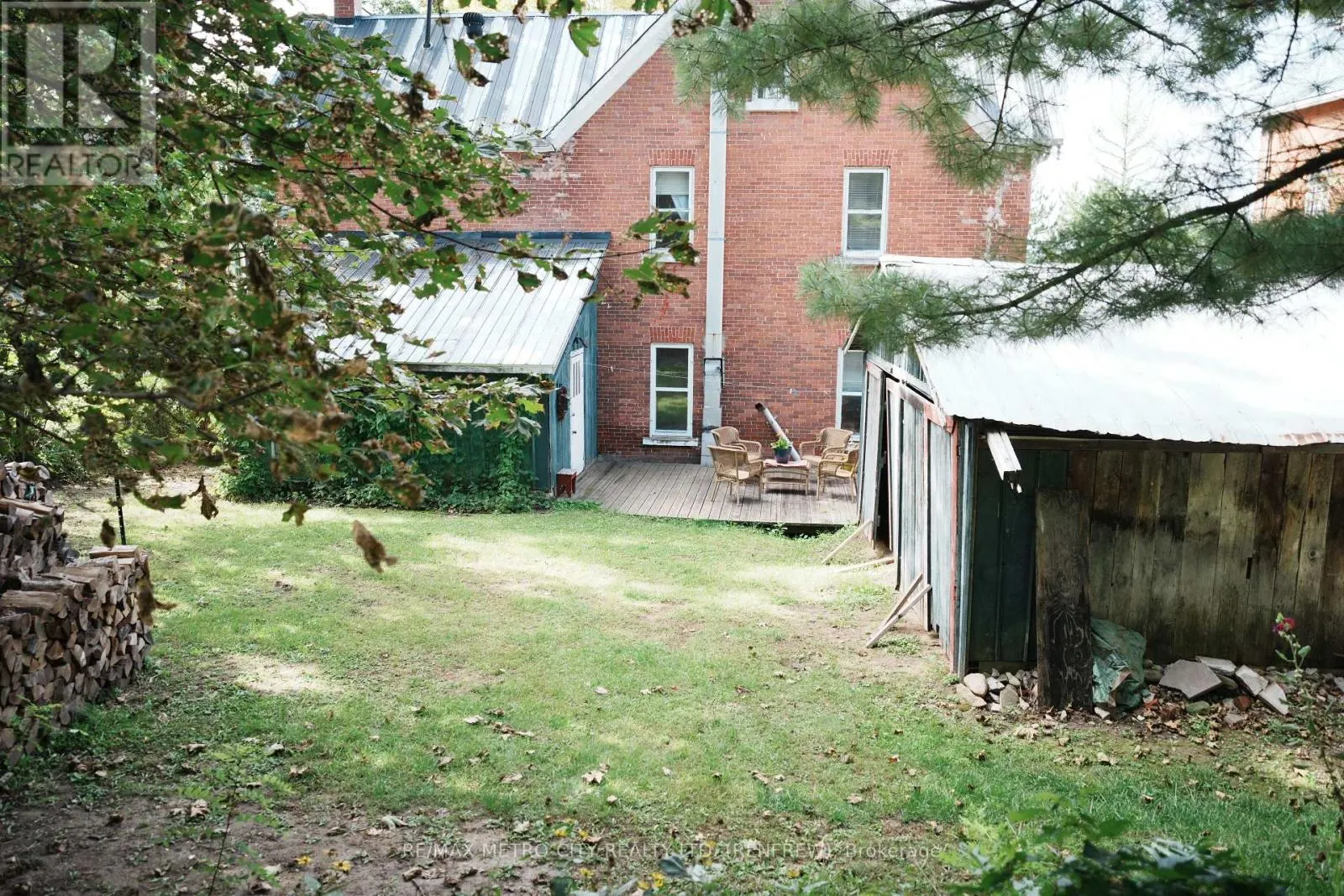 193 OAK STREET