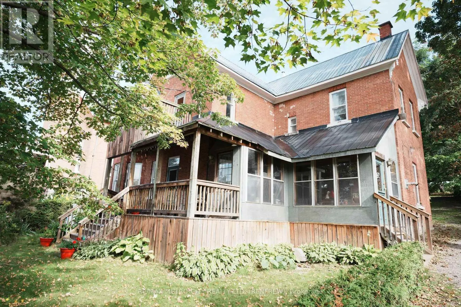 193 OAK STREET