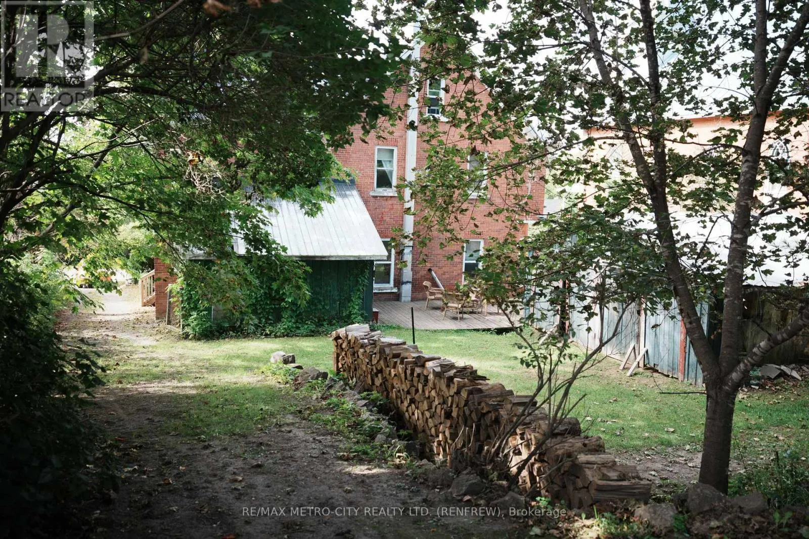 193 OAK STREET