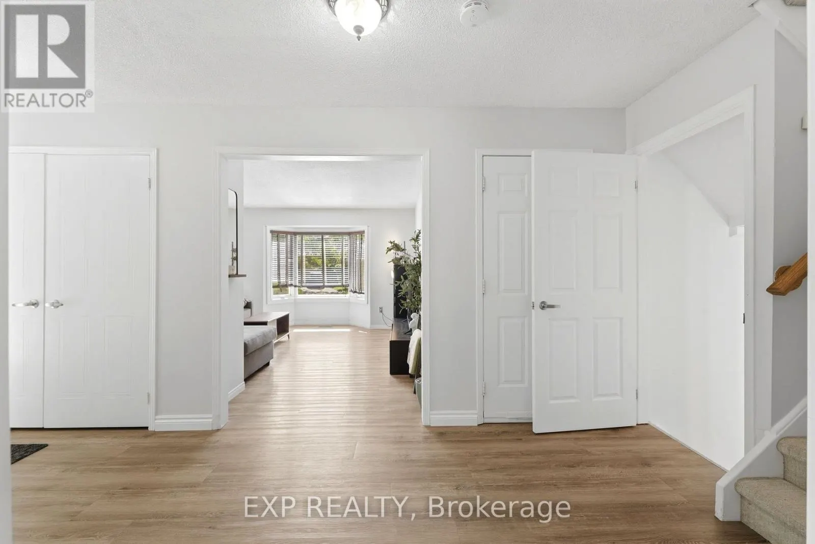 14 HEDGE LAWN DRIVE