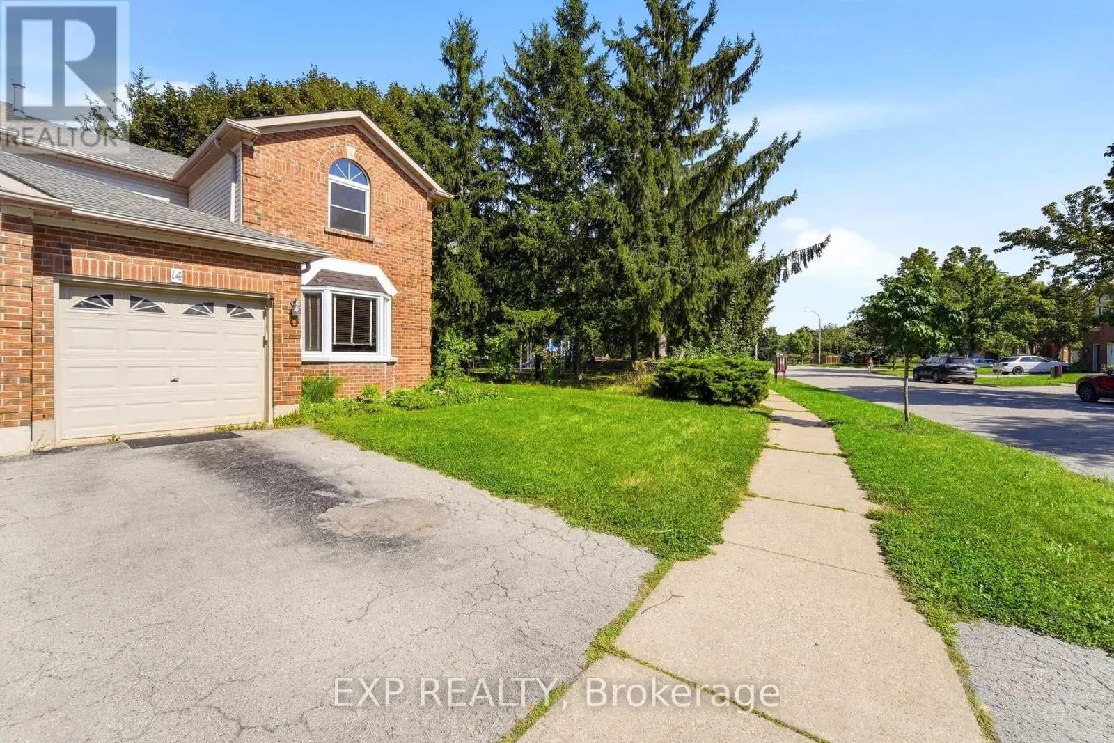 14 HEDGE LAWN DRIVE