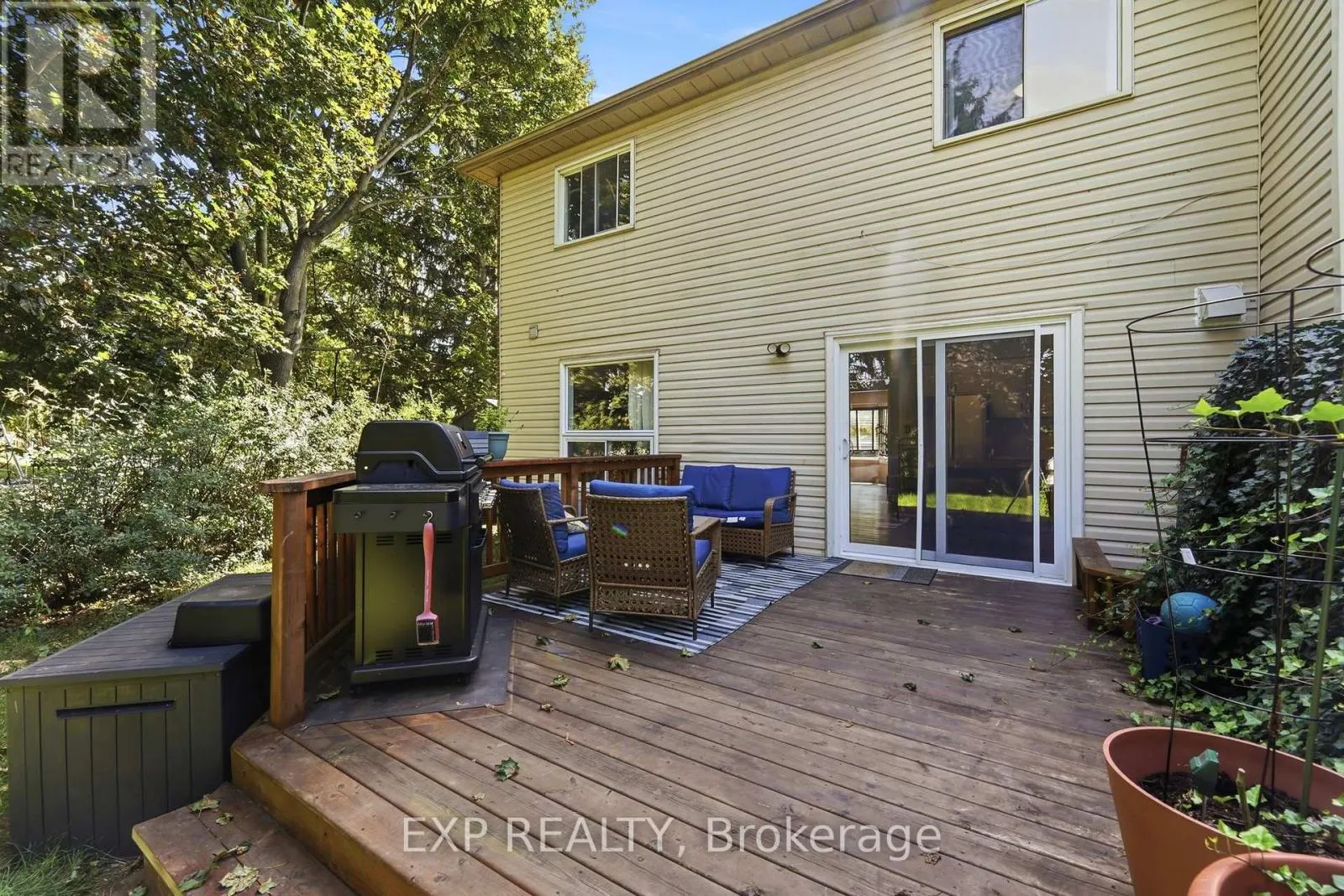 14 HEDGE LAWN DRIVE