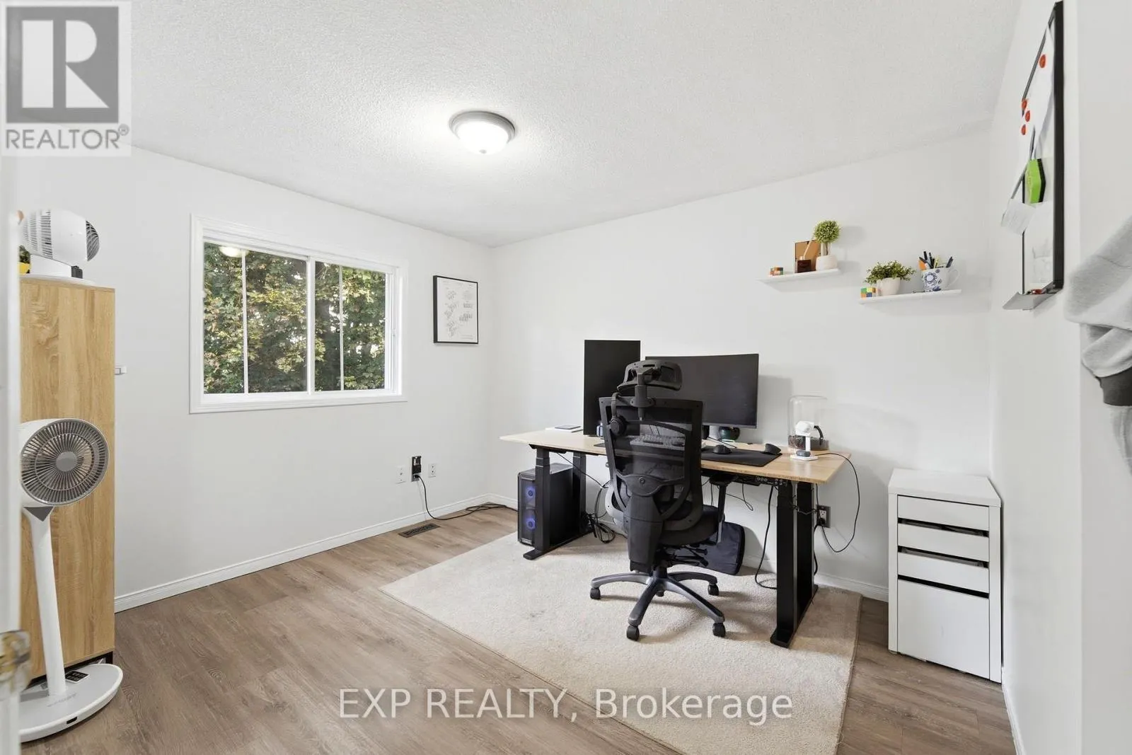 14 HEDGE LAWN DRIVE