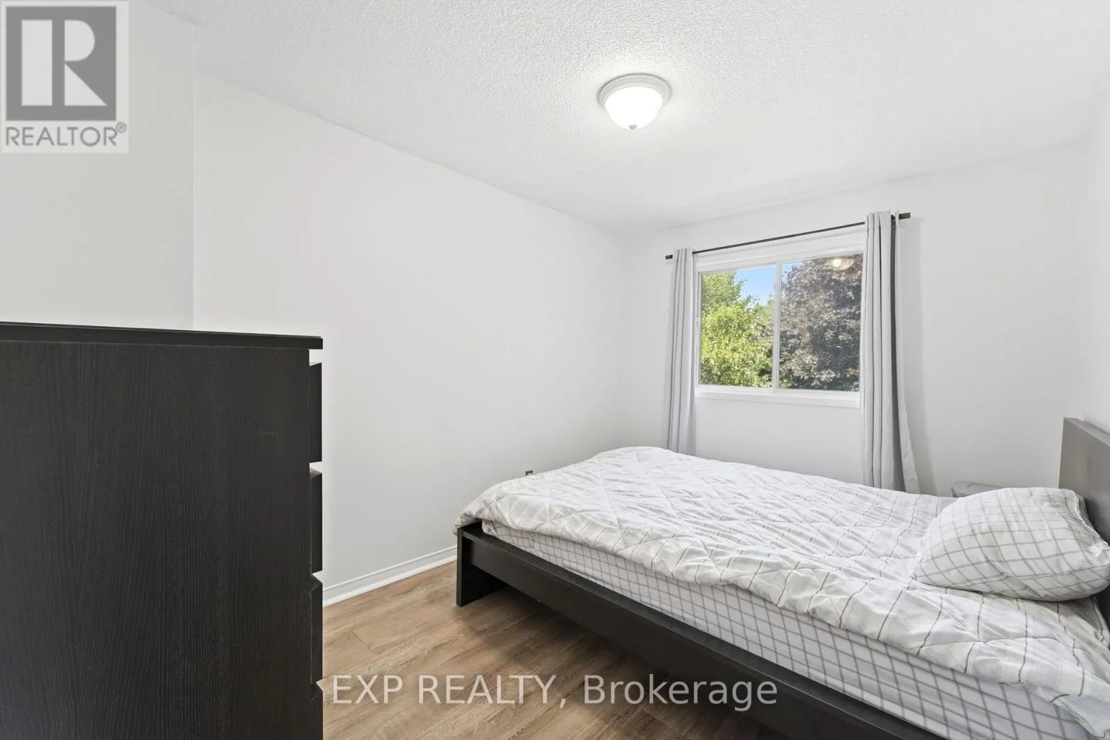 14 HEDGE LAWN DRIVE
