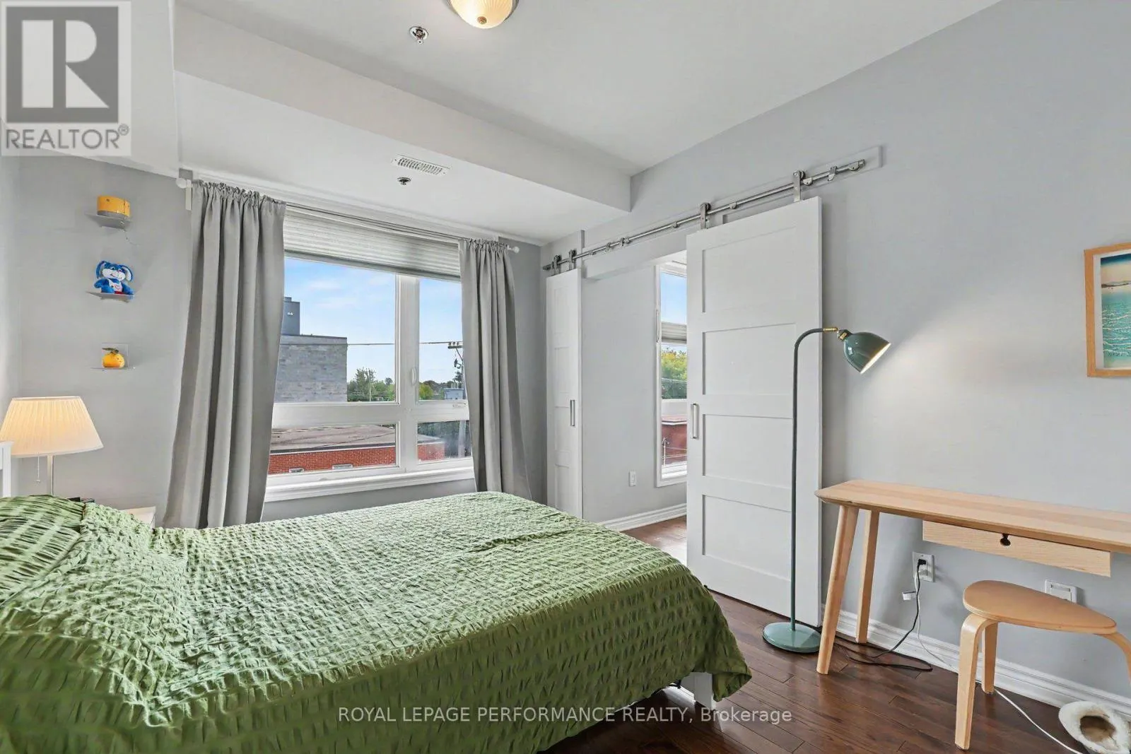 417 - 429 KENT STREET