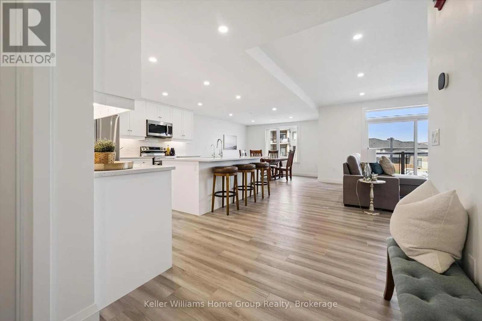 203 - 99B FARLEY ROAD #203