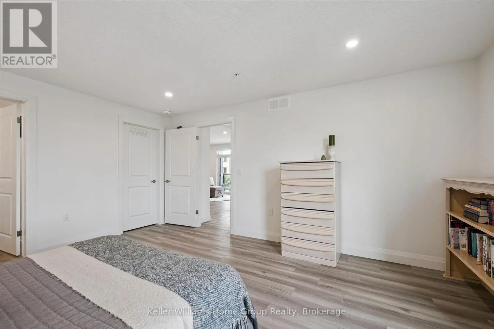 203 - 99B FARLEY ROAD #203