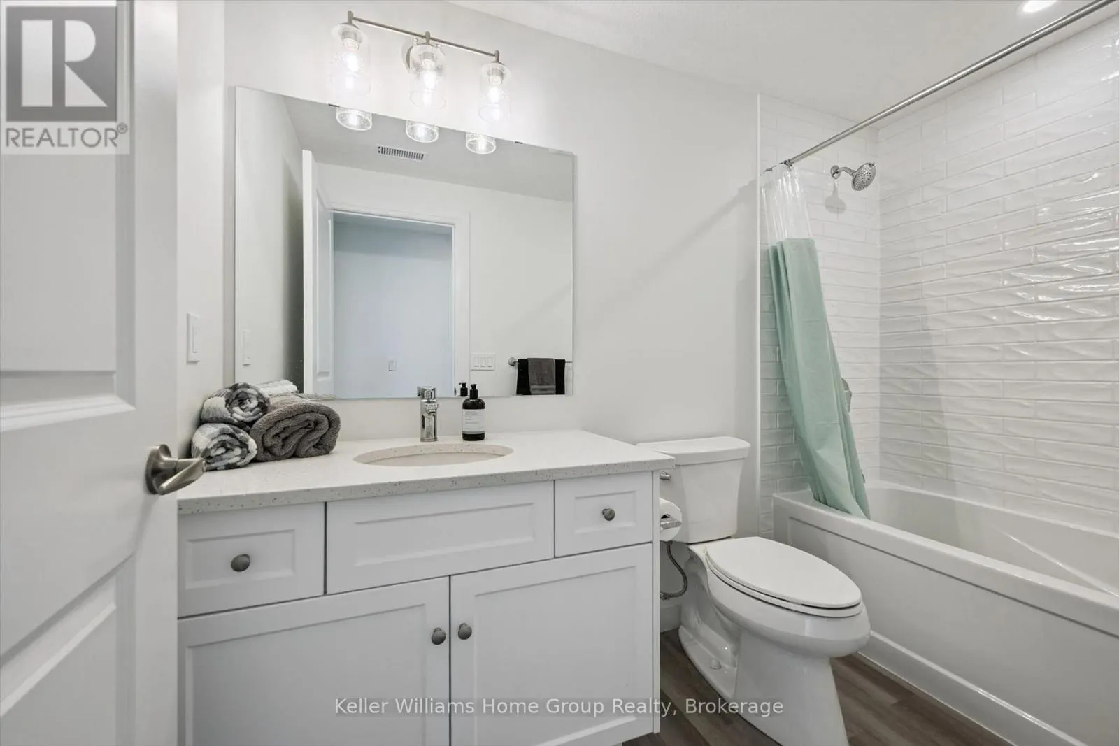 203 - 99B FARLEY ROAD #203