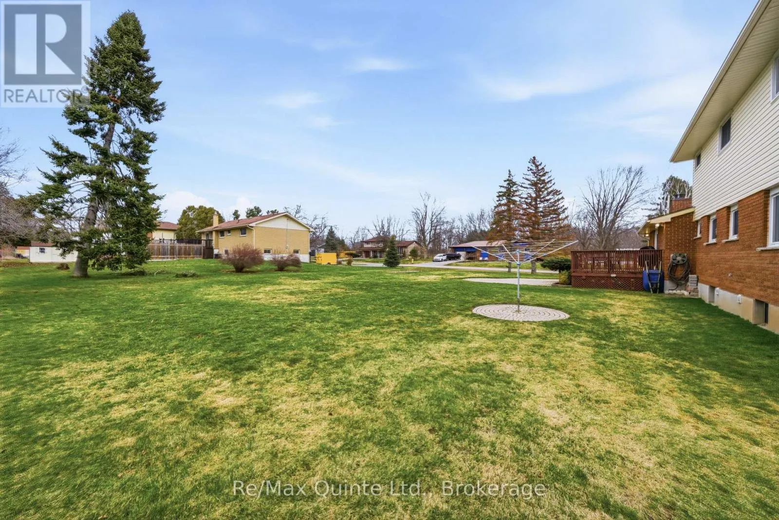 19 COUNTRY CLUB DRIVE