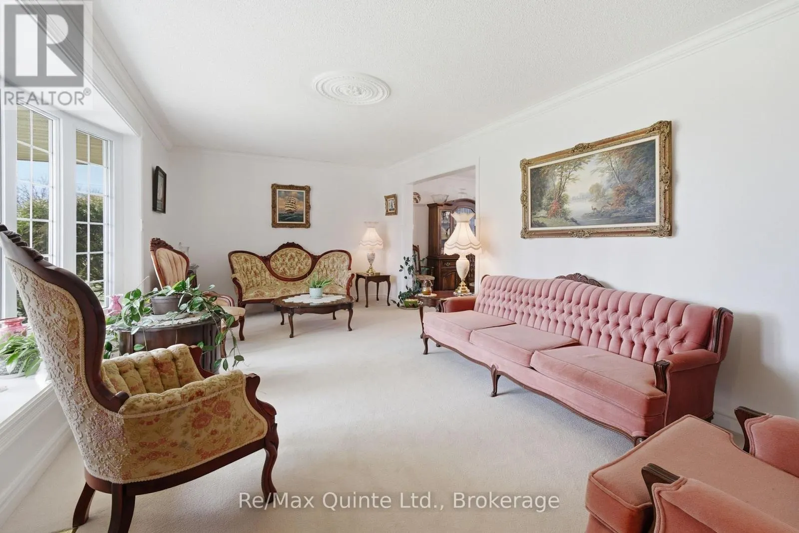19 COUNTRY CLUB DRIVE
