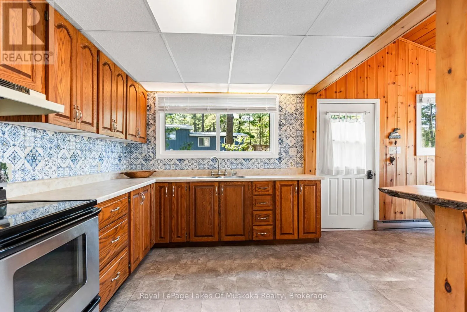 4 - 1379 MUSKOKA ROAD 169 #4