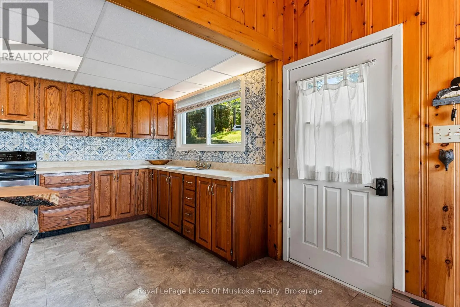 4 - 1379 MUSKOKA ROAD 169 #4