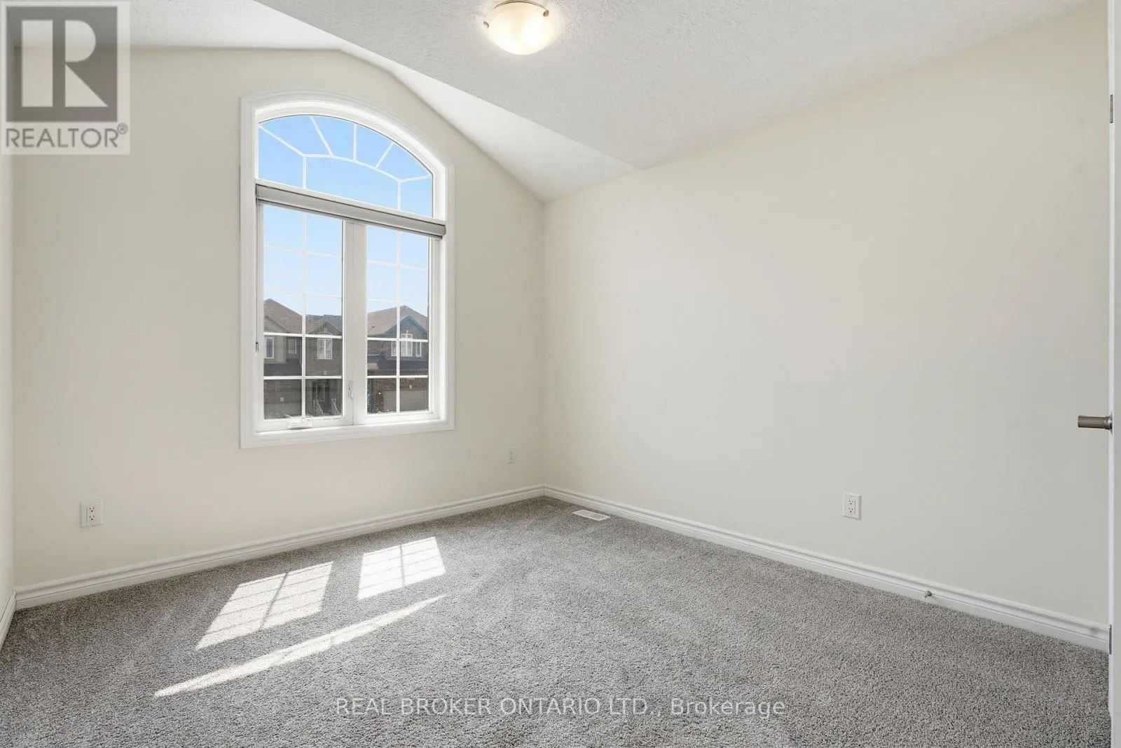359 BEECHDROPS DRIVE