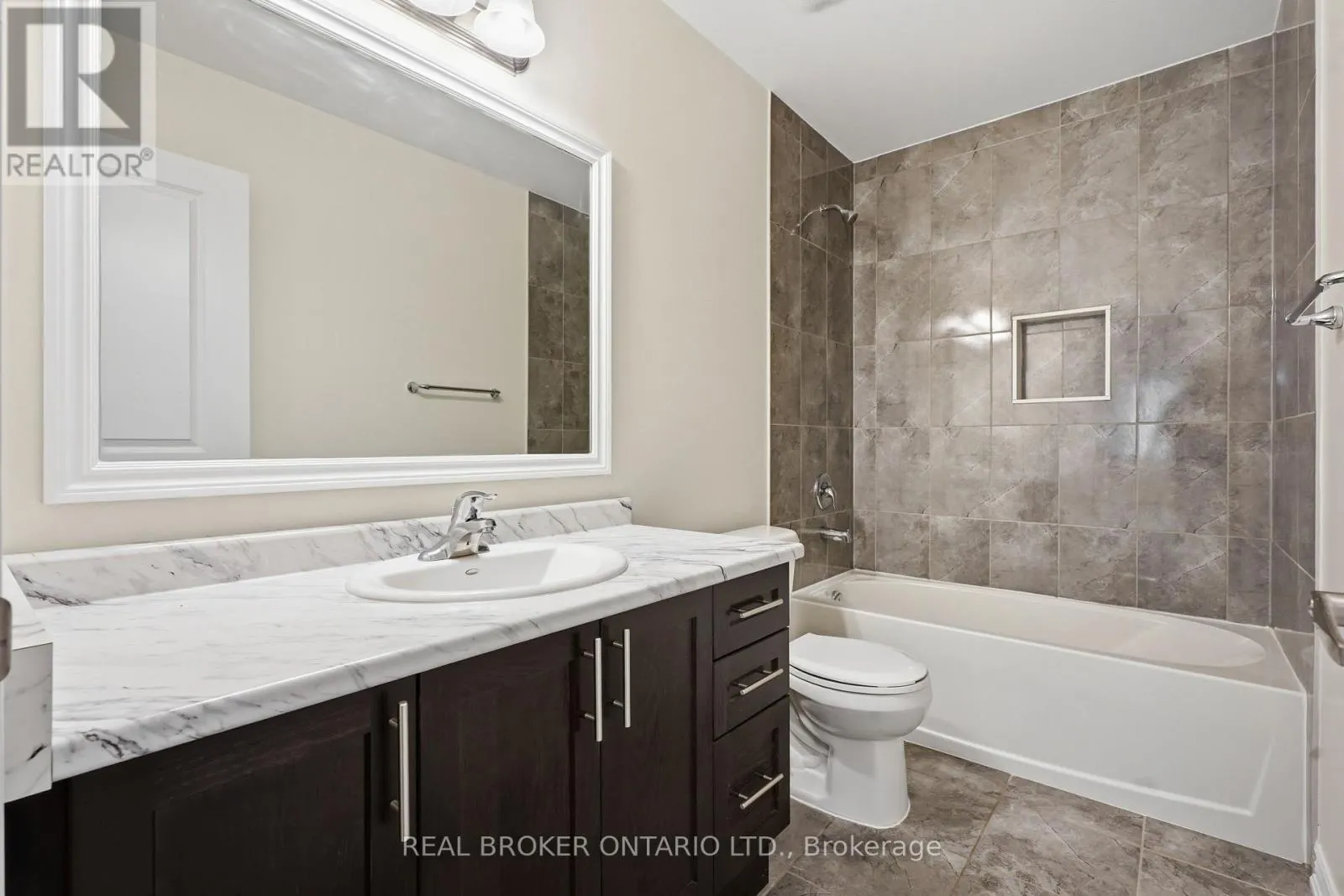 359 BEECHDROPS DRIVE