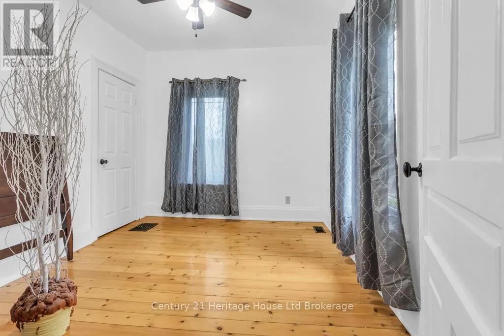 37 CHURCH STREET E