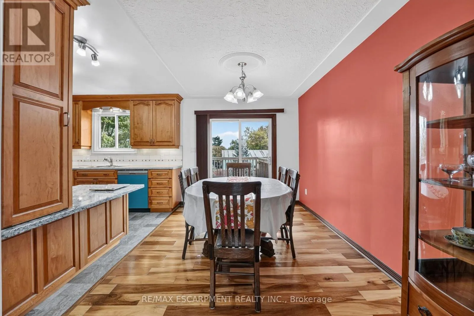 5 BROOKS CIRCLE